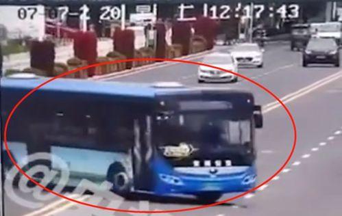 贵州大巴爆料事件真相视频,真相视频揭露惊人内幕  第3张